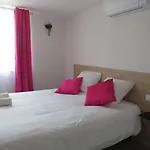 Les Jardins De Saulzet Hotel