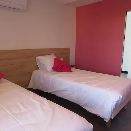 Les Jardins De Saulzet Hotel