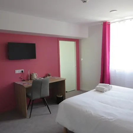 Les Jardins De Saulzet Hotel 3*