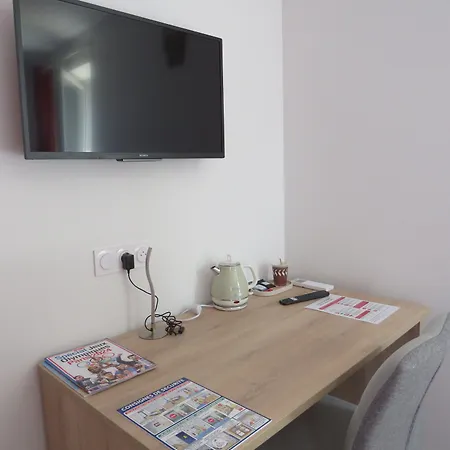 Hotel Les Jardins De Saulzet 3*